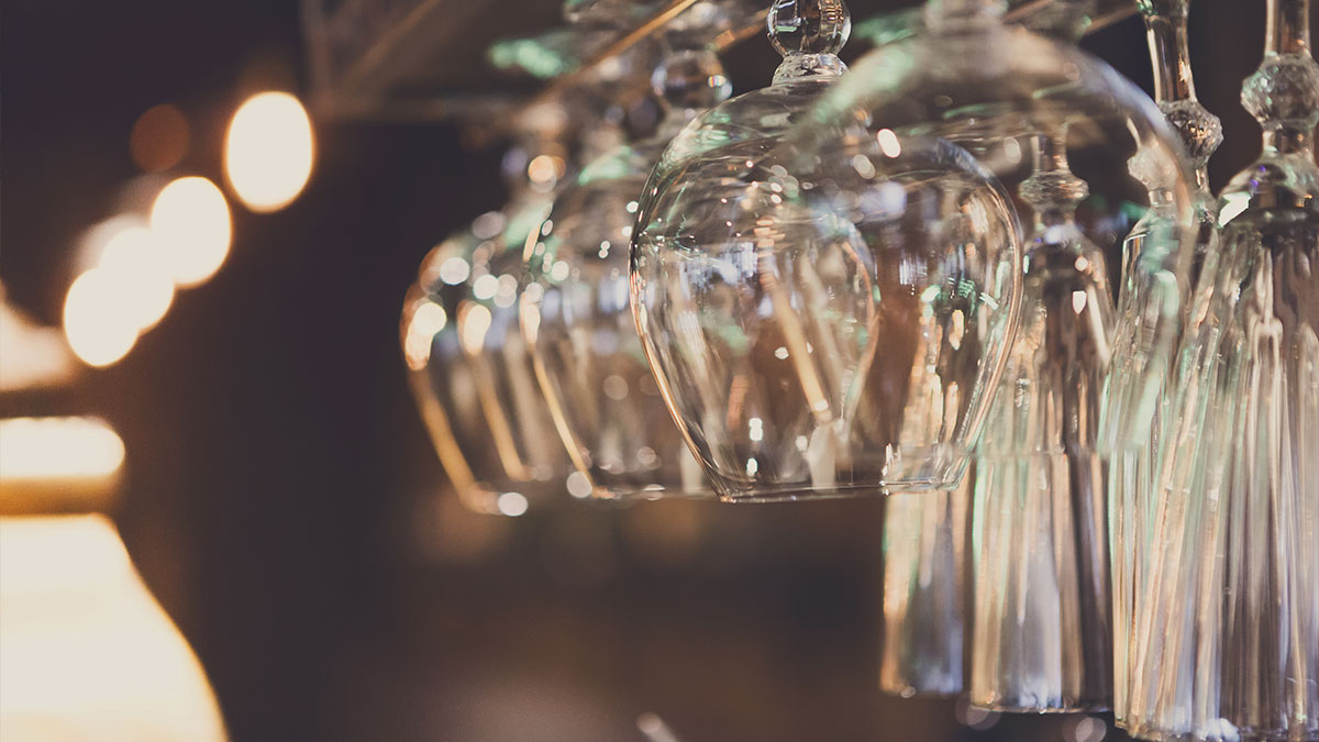 pulire il bicchiere di birra bicchieri